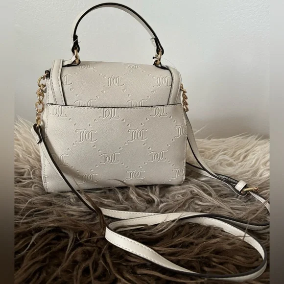 JUICY COUTURE Bag Stay in Circle Mini Crossbody - Ivory Cream Angel Deboss NWT - Picture 6 of 11